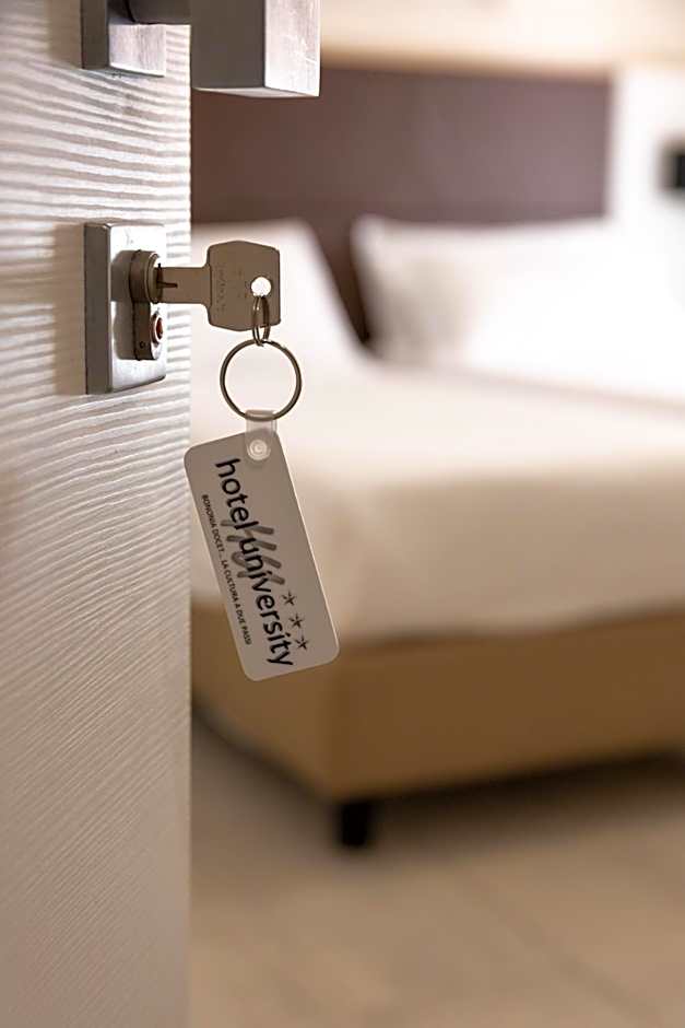Hotel University
