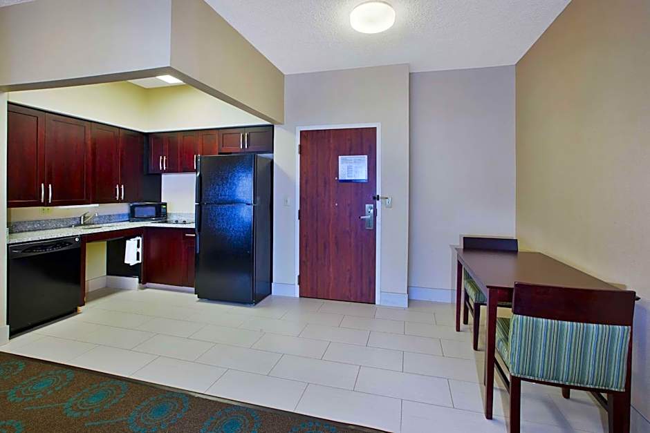 Larkspur Landing South Bend