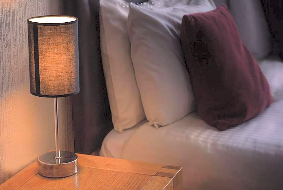 Number 44 Hotel & Bar