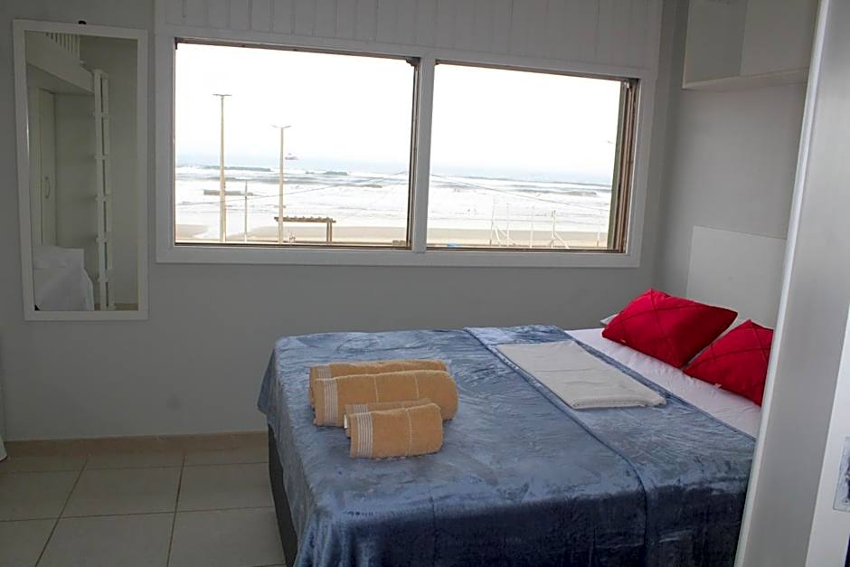 Apartamento Vista para Beira-Mar e Calçadão centro de Tramandaí