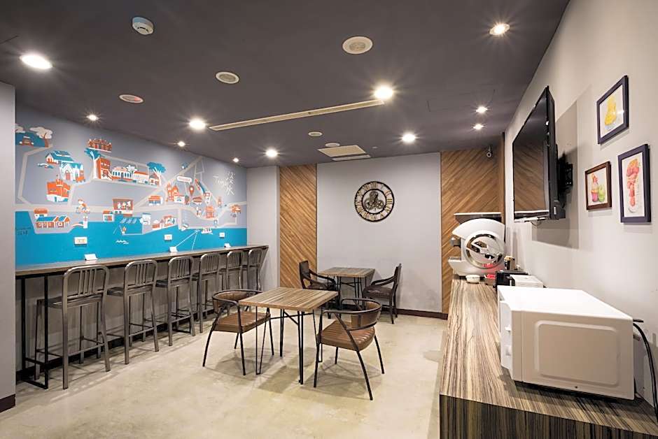 Taipei Travelers International Hostel