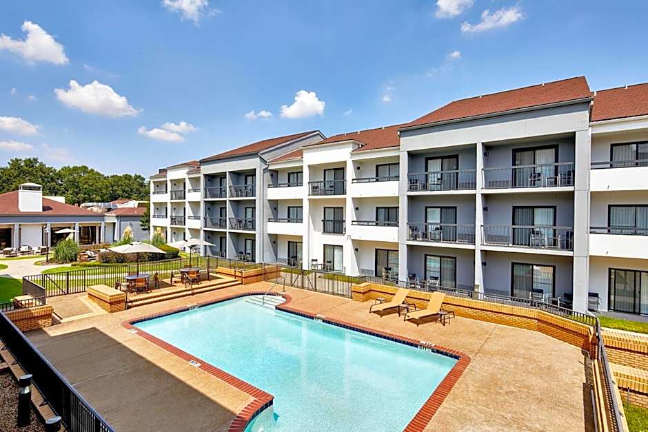 Courtyard by Marriott Memphis East/Park Avenue