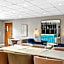 Days Inn & Suites by Wyndham Peachtree Corners/Norcross