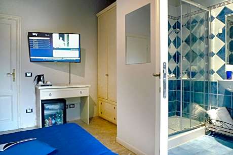 Double Room - Single Use