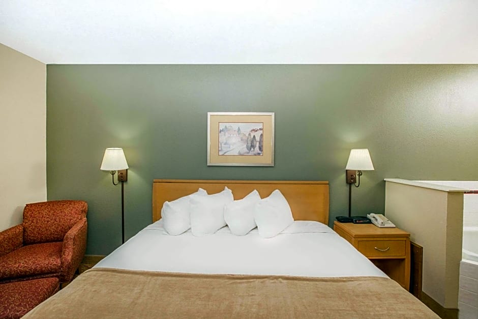 Ramada by Wyndham Spirit Lake/Okoboji