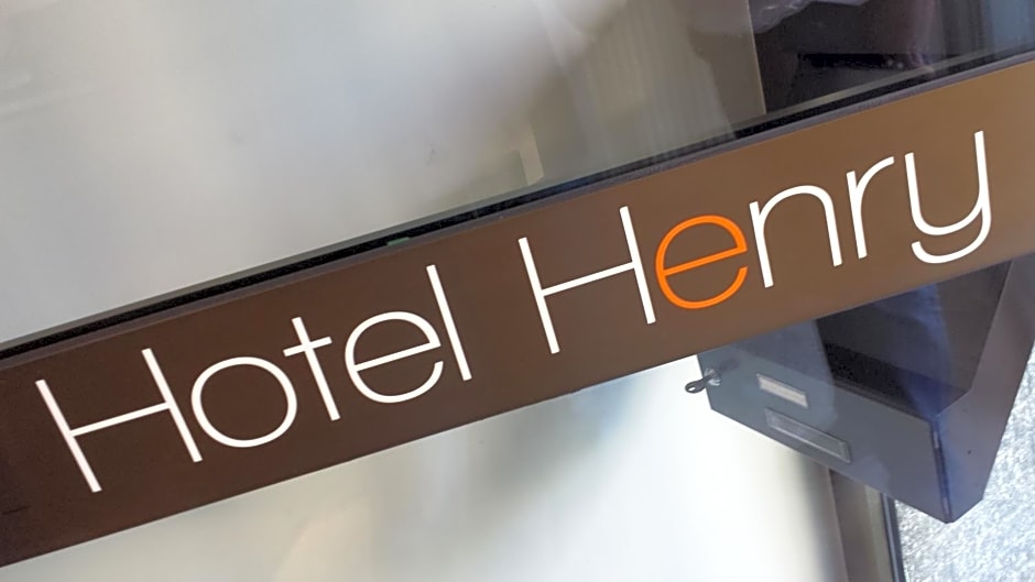 Hotel Henry