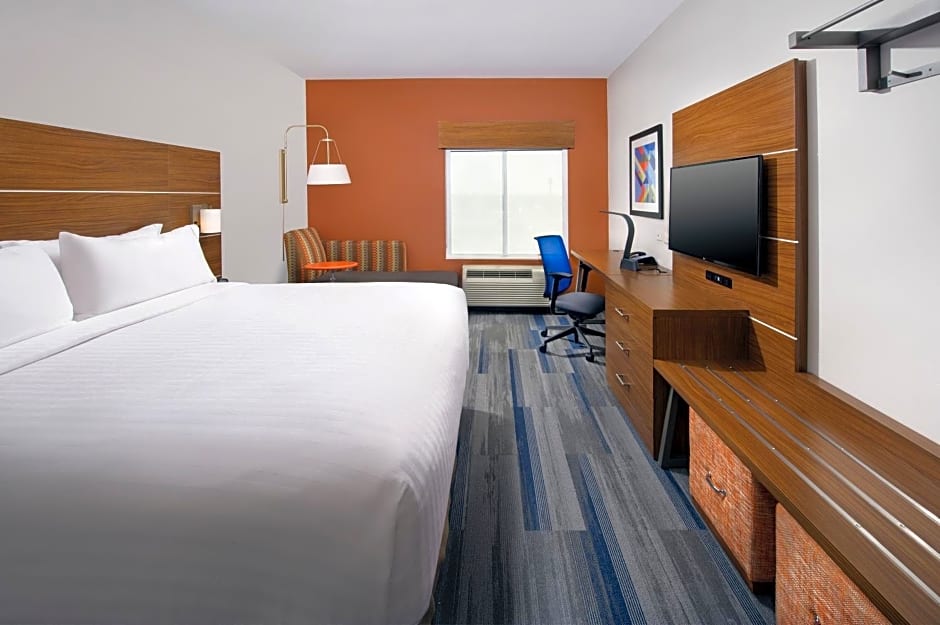 Holiday Inn Express & Suites New Braunfels