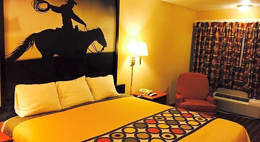 Super 8 by Wyndham Longview/I-20