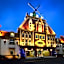 Holland Village Motel