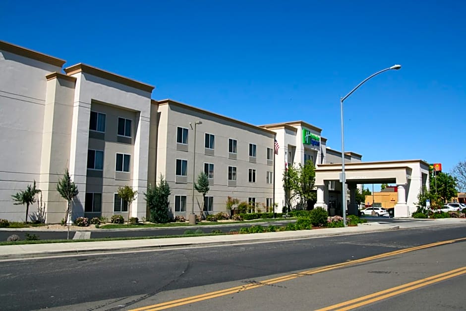 Holiday Inn Express Stockton Southeast By IHG