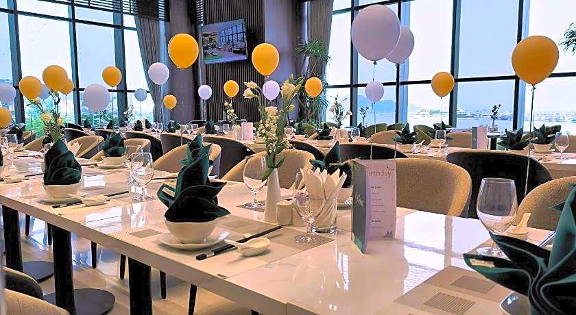 Wyndham Garden Legend Halong