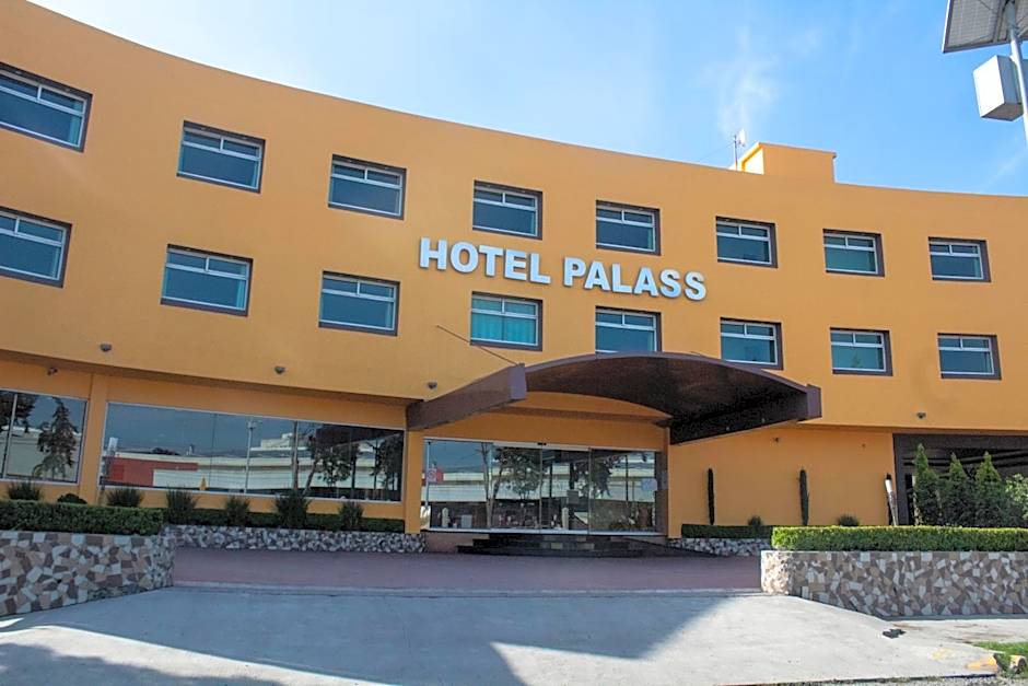 Hotel Palass