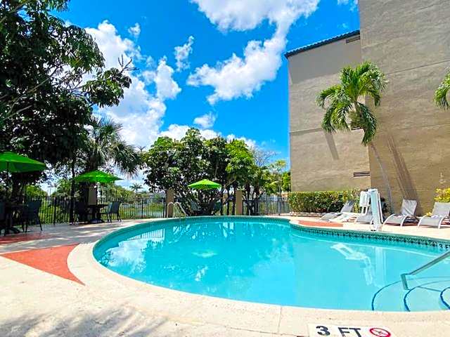 The Palms Inn & Suites Miami, Kendall, FL