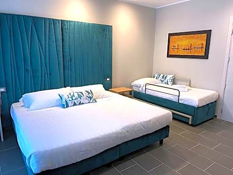 Comfort Quadruple Room