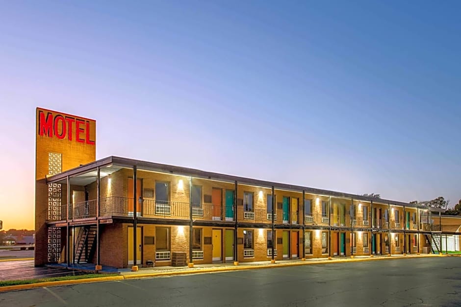 Starved Rock Motor Inn
