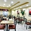 La Quinta Inn & Suites by Wyndham Canton