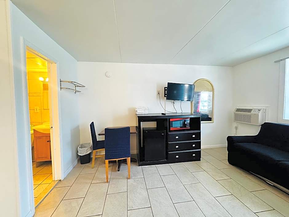 Skyview Manor Motel