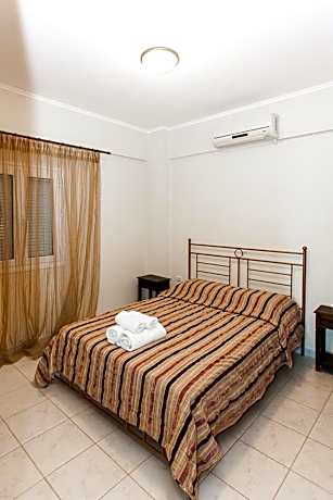 White House with Panoramic Sea View