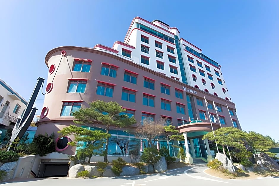 Benikea Hotel Mountain & Ocean Daepohang