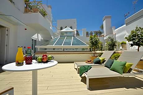 Plaza Mina Suites - Adults Recommended by Luxury Suites Cadiz