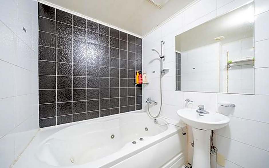 Suwon Yeonghwadong Herb Motel