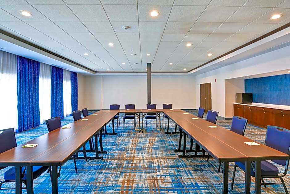 Courtyard by Marriott Long Island Islip/Courthouse Complex