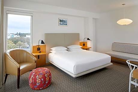 Superior, Guest room, King