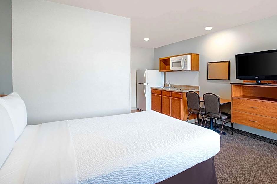 WoodSpring Suites Manassas Battlefield Park I-66