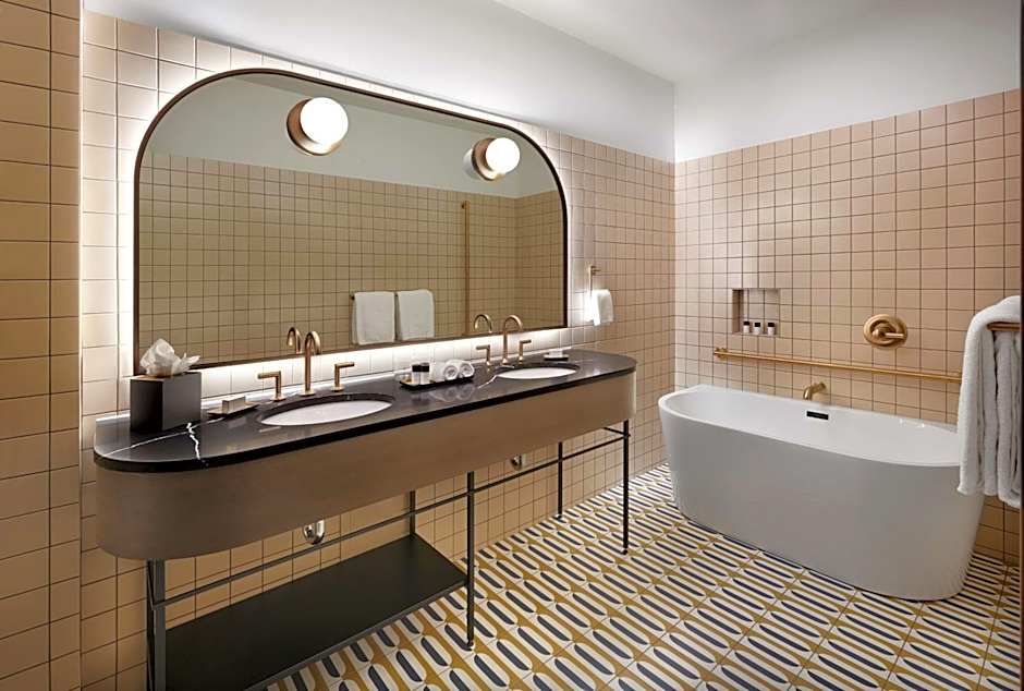 The Westley Calgary Downtown, Tapestry Collection by Hilton