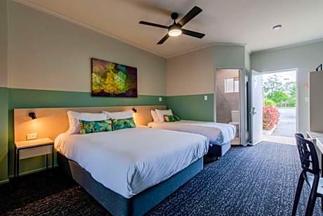 Non View Studio Queen and Single