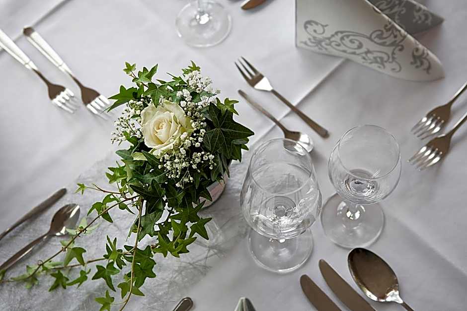 Hotel Zur Burg Sternberg