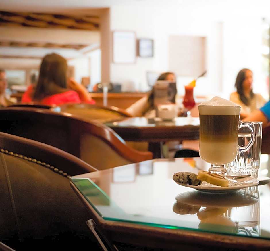 Plaza El Bosque Ebro