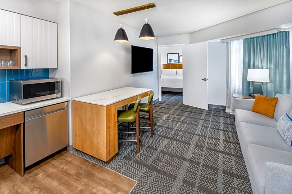 Staybridge Suites Denver - Cherry Creek