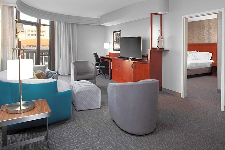 Courtyard by Marriott Memphis Downtown
