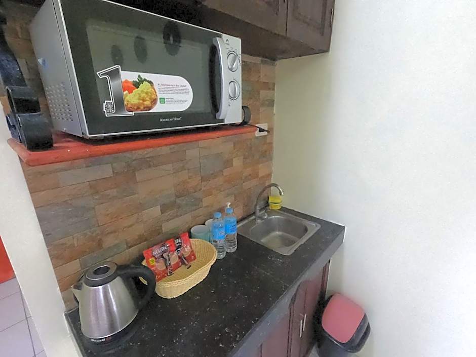 Antwet Backpacker's Inn & Rooftop Bar