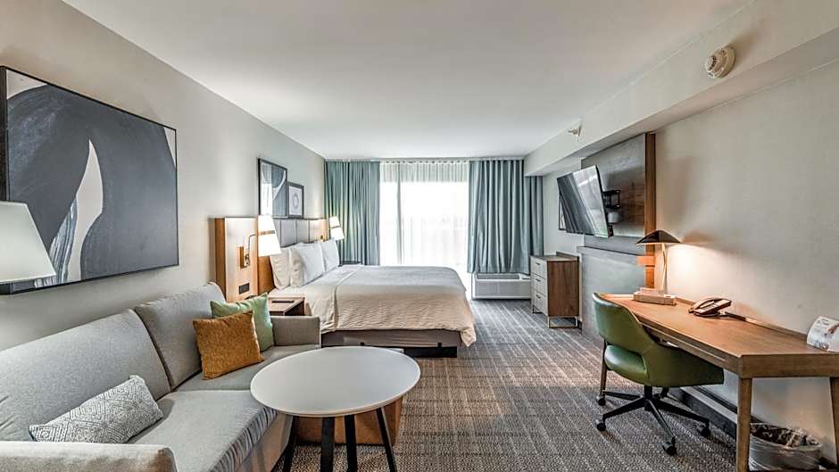 Staybridge Suites Dallas Market Ctr Love Field by IHG
