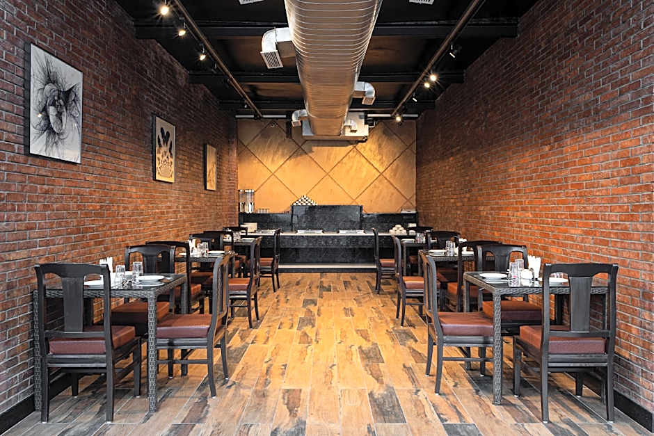 The Suncourt Hotel Yatri