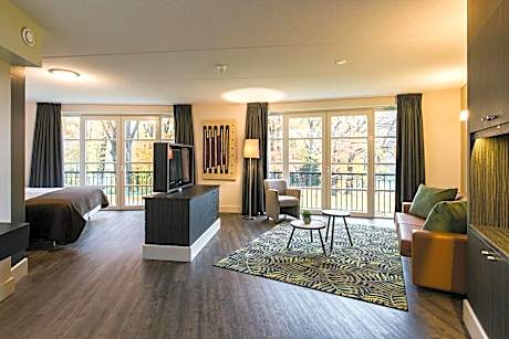 Executive Suite with Terrace