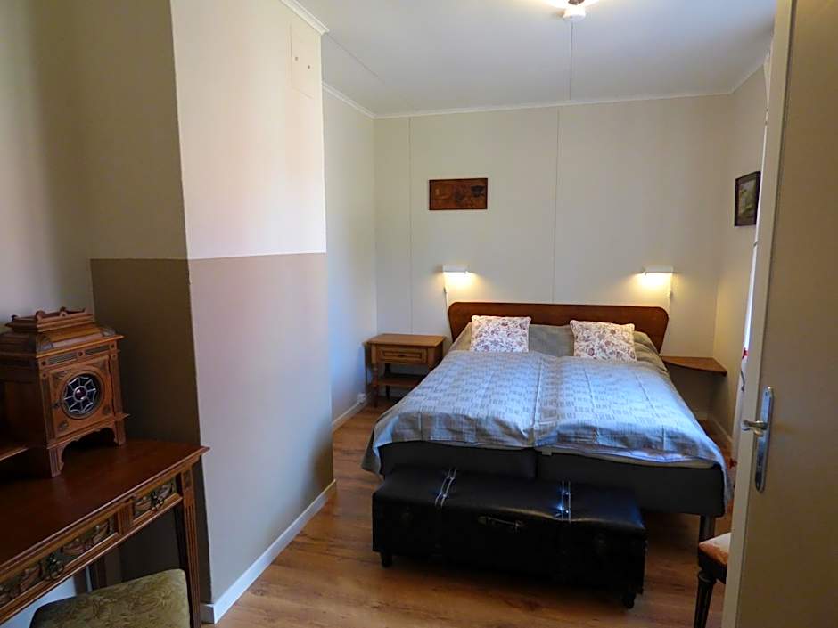 Nya Skogsgården Hostel