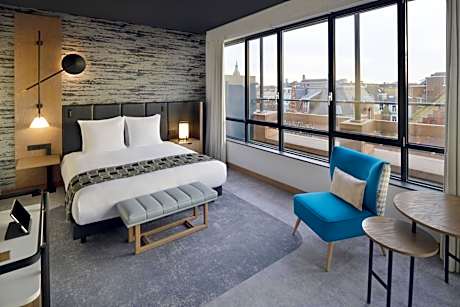 Junior King Suite with Balcony