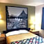 Super 8 by Wyndham Hamilton