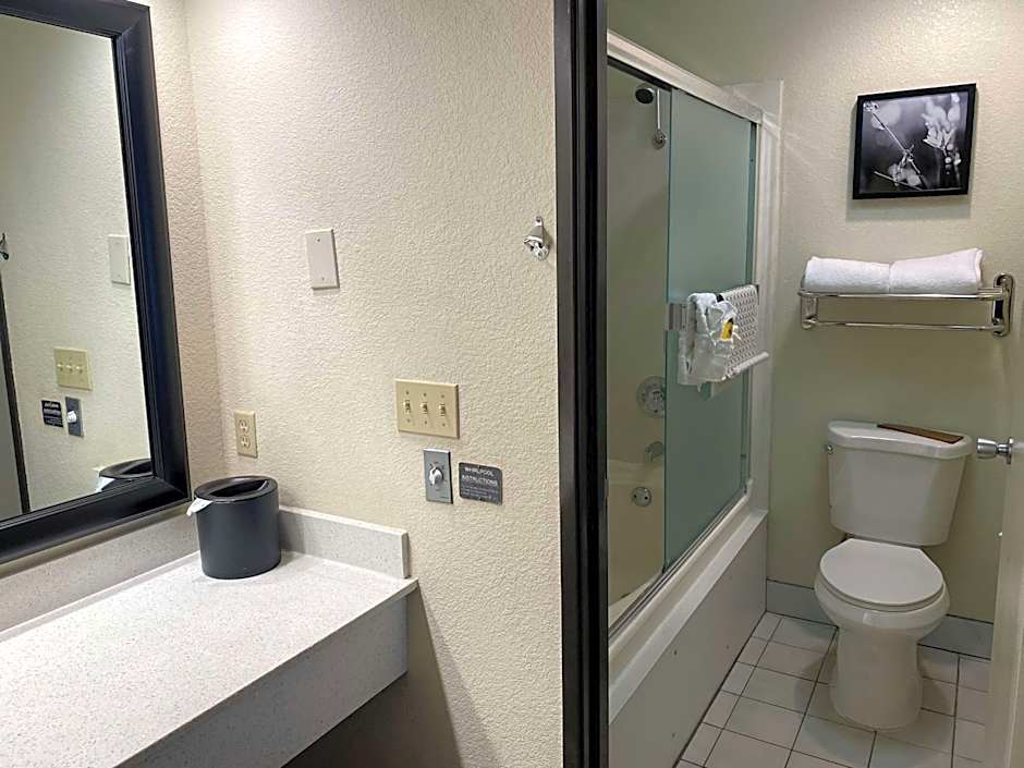 Best Western Plus Inn Of Hayward
