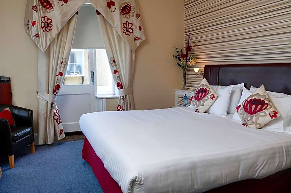 New Holmwood Hotel