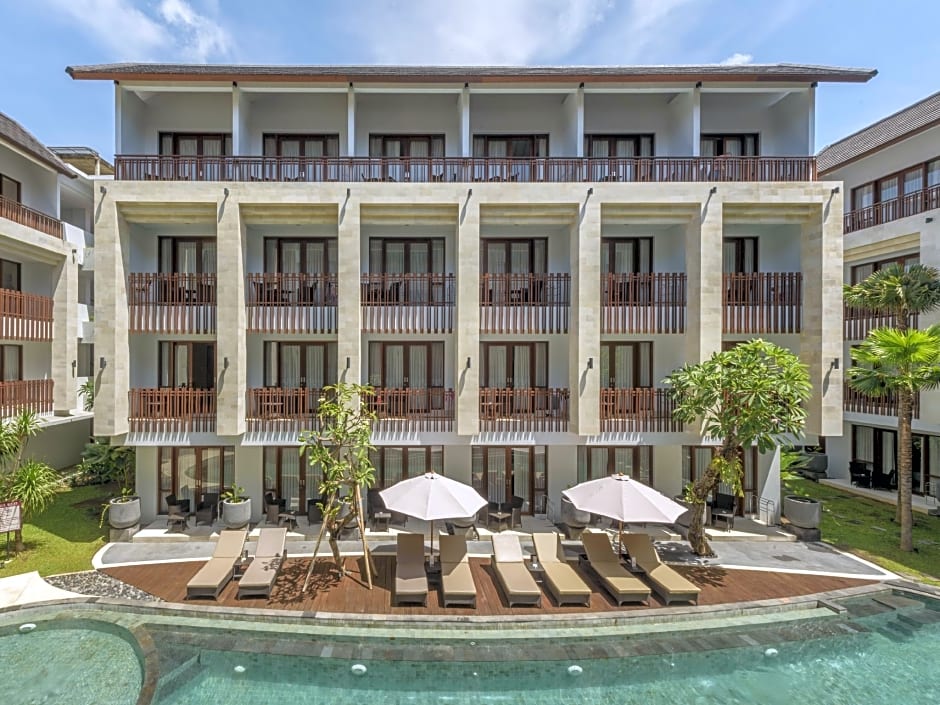 Grand La Walon Hotel