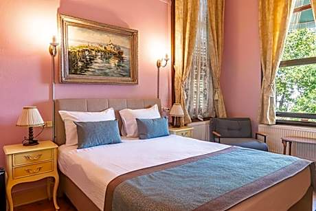 Family Suite with Balcony