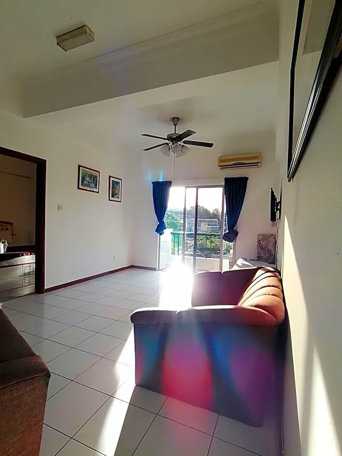 Api Api Guest House