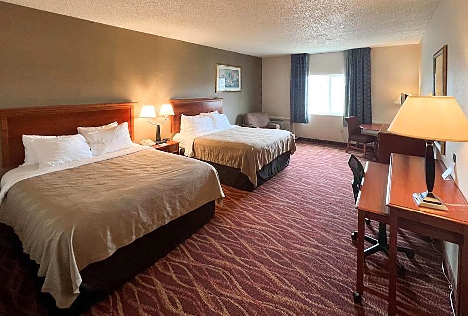 Quality Inn & Suites Grants - I-40