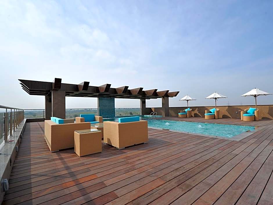 Hotel Dayal Paradise