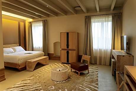 Deluxe Double Room - Casa Hema
