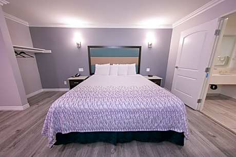 King Room - Non-Smoking